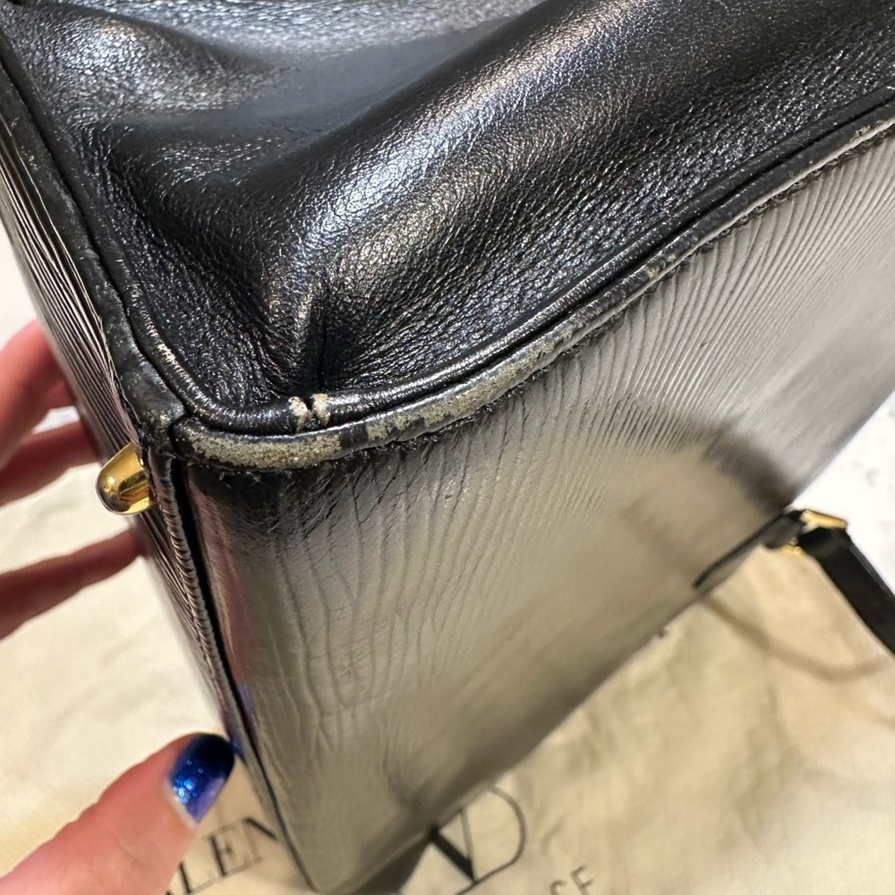Valentino Garavani Purse with Dust Bag - Picture 13 of 16